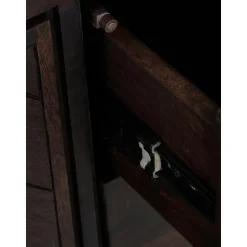 Credenza Con Motivo A Spina Di Pesce E Ante Luca