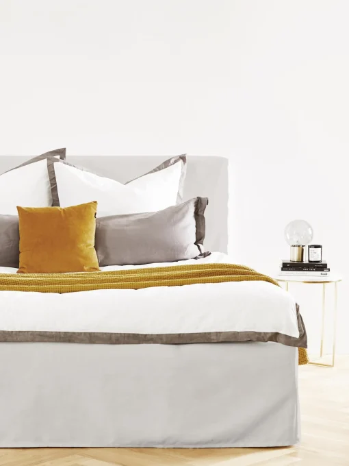 Letto Imbottito Con Contenitore Feather