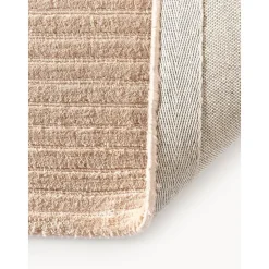 Passatoia A Pelo Lungo Con Motivo A Rilievo Wes, Tessuta A Mano