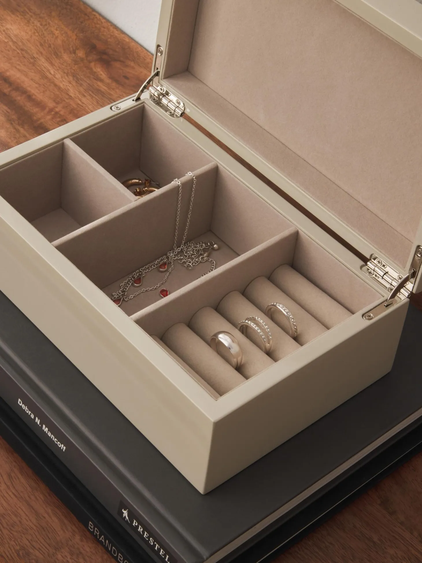 Portagioie In Legno Taylor