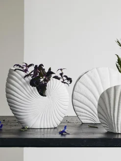 Portavaso Grande Di Design In Metallo Rakitu