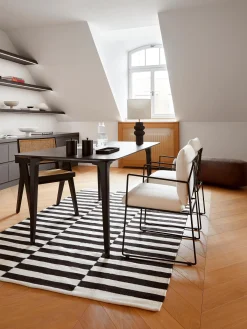 Sedia Imbottita Con Struttura In Metallo Wayne