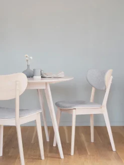 Tavolo Rotondo In Legno Di Quercia Bianco Lavato Yumi O 115 Cm