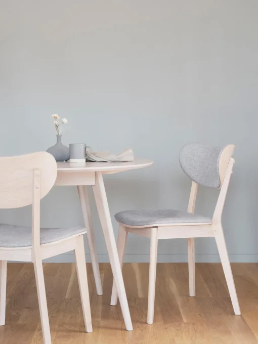 Tavolo Rotondo In Legno Di Quercia Bianco Lavato Yumi O 115 Cm