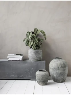 Vaso Da Terra In Cemento Rustik