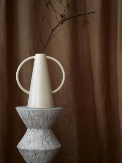 Vaso Di Design Frigya